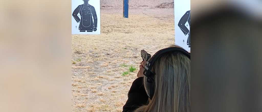 Mendoza tiene una vicegobernadora con licencia para usar armas