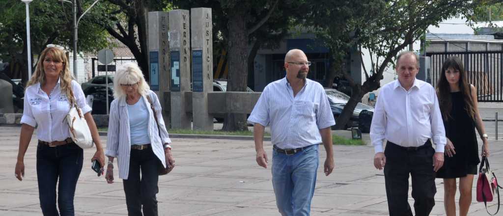 Imputan a Lobos, una sobrina y a su suegra por la “mucama ñoqui”