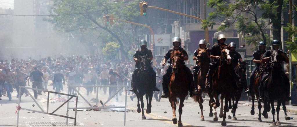 Condenaron a ex funcionarios por la represión de 2001