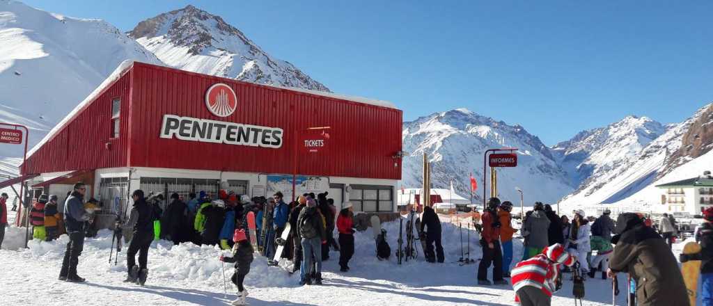 Penitentes cuestionó a Emetur por no habilitar las telesillas en el complejo