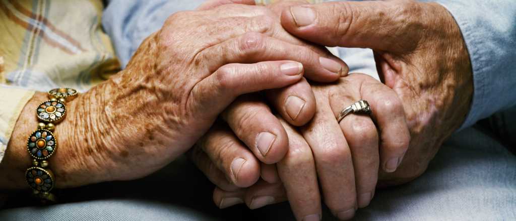 Determinaron a qué edad se empieza realmente a envejecer