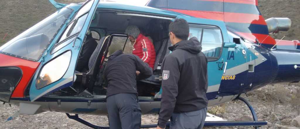 Un endurista cayó a un pozo y lo rescataron en helicóptero, en Las Heras