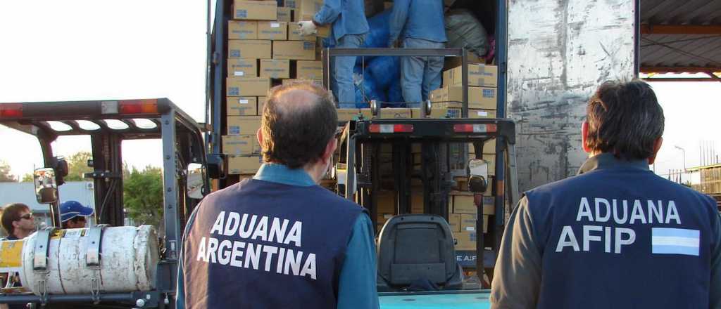 Aduaneros anunciaron cuatro días de paro en abril