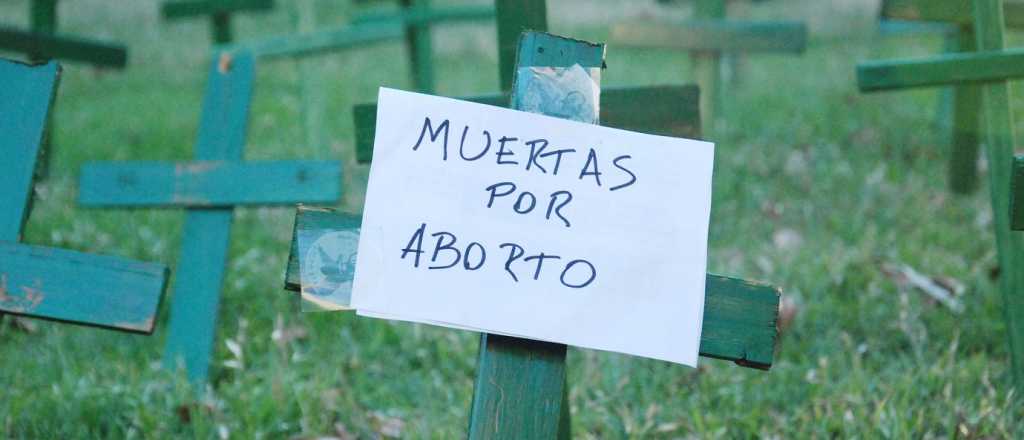 El médico abortista mendocino que sigue haciendo de las suyas