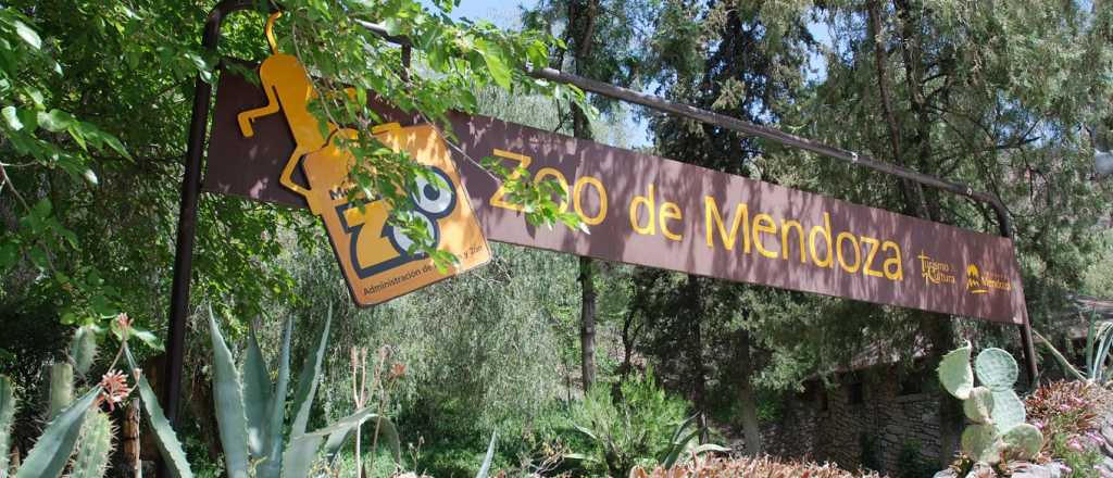 Un empleado del Ecoparque fue despedido por no ir a trabajar